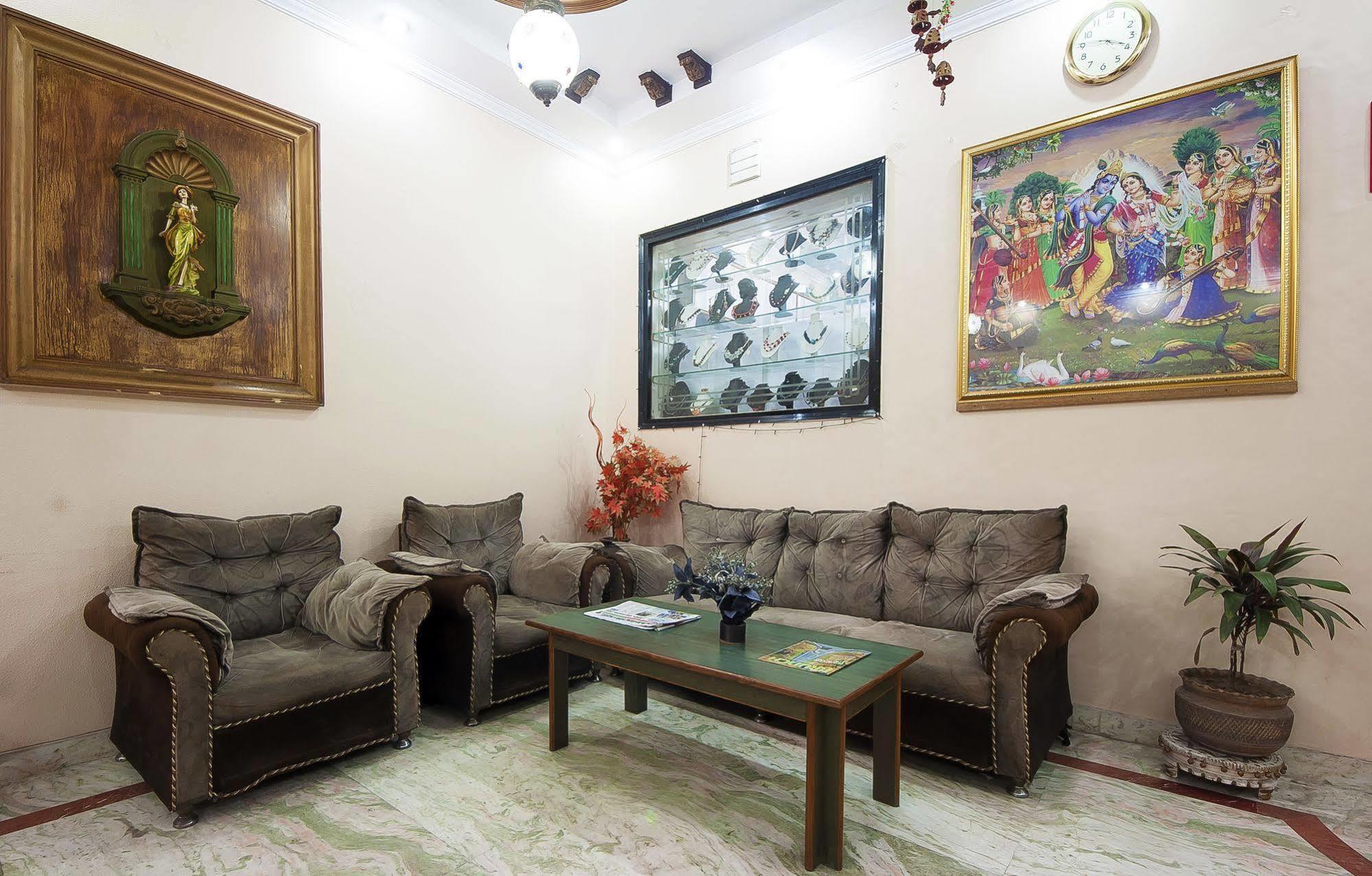 Oyo 3472 Hotel Rama Inn Nuova Delhi Esterno foto
